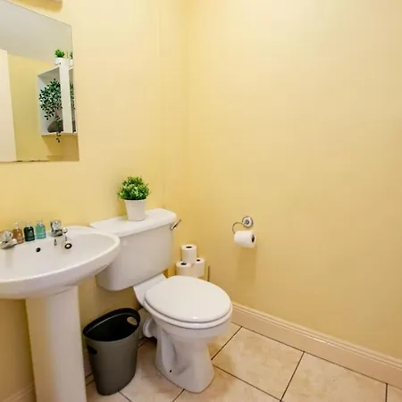 130 - Large Duplex By Shortstays Holiday home Galway