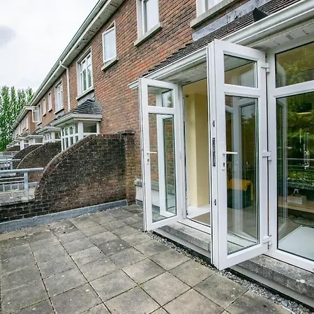 Holiday home 130 - Large Duplex By Shortstays Galway